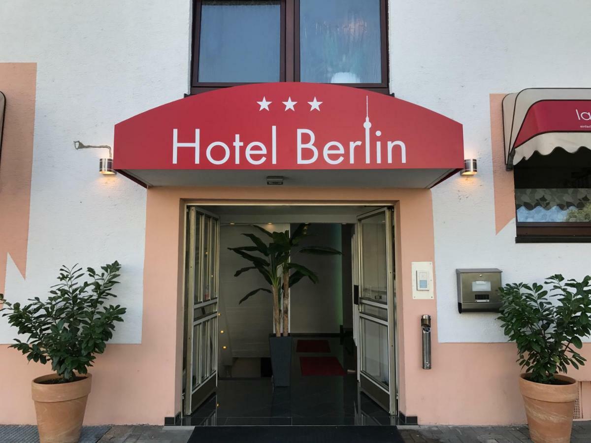 Hotel Berlin 슈베친겐 외부 사진